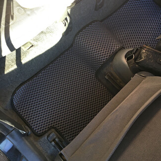 Коврики на Toyota Vitz I 1998 - 2005 в Барнауле Коврики на Toyota Vitz I 1998 - 2005 в Барнауле