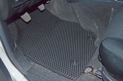Ворсовые коврики на Toyota Hilux VII 2008 - 2015 в Барнауле