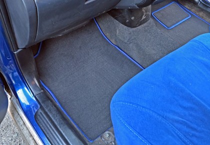 Ворсовые коврики на Toyota Bb I 2000 - 2005 в Барнауле