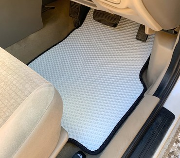 Ворсовые коврики на Nissan Sunny (B15) 1998 - 2004 в Барнауле