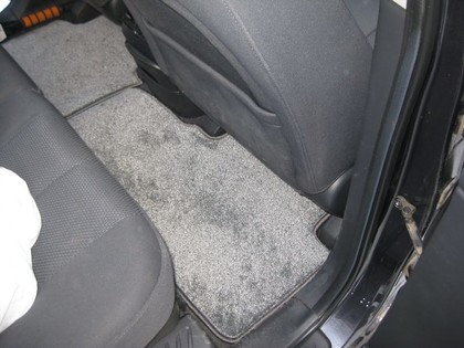 Коврики на KIA Carens II 2006 - 2012 в Барнауле
