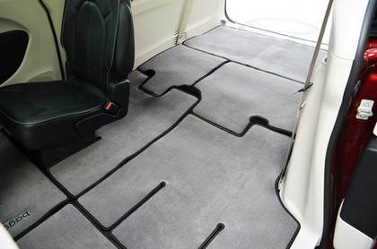 Ворсовые коврики на Chrysler Pacifica II 2016 - 2025 в Барнауле