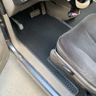 Ворсовые коврики на Dodge Caravan (RG) 2000 - 2007 в Барнауле