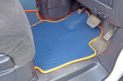 Ворсовые коврики на Nissan Serena (C25) 2005 - 2010 в Барнауле