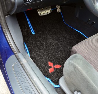 Ворсовые коврики на Mitsubishi Eclipse IV 2005 - 2011 в Барнауле