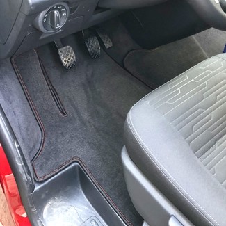 Коврики на Volkswagen Multivan (T5) 2003 - 2015 в Барнауле