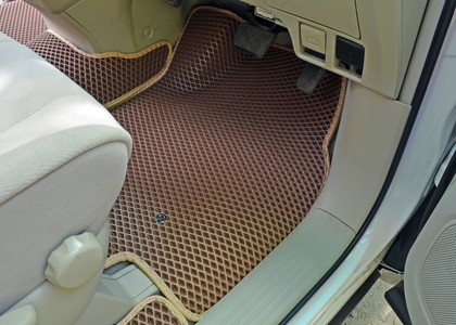 Ворсовые коврики на Toyota Estima III 2006 - 2019 в Барнауле