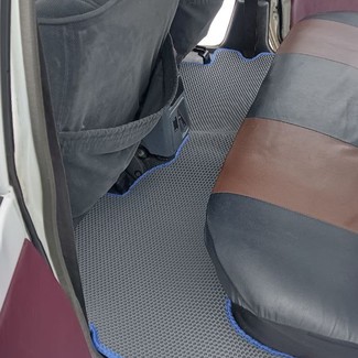 Ворсовые коврики на Toyota Hilux V 1988 - 1997 в Барнауле