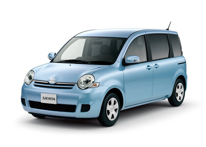 Ворсовые коврики на Toyota Sienta I 2003 - 2015 в Барнауле