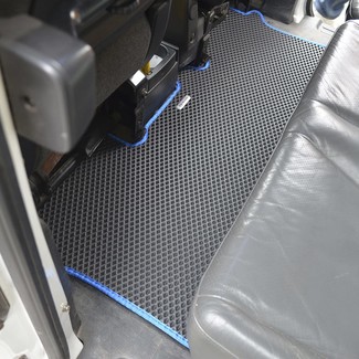 Ворсовые коврики на Nissan NV200 2009 - 2025 в Барнауле