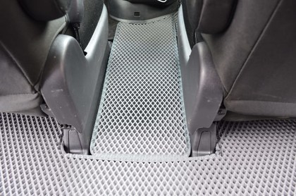 Ворсовые коврики на Toyota Voxy (R70) 2007 - 2013 в Барнауле