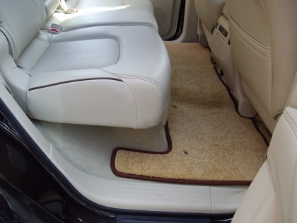 Ворсовые коврики на Infiniti QX56 II 2010 - 2014 в Барнауле